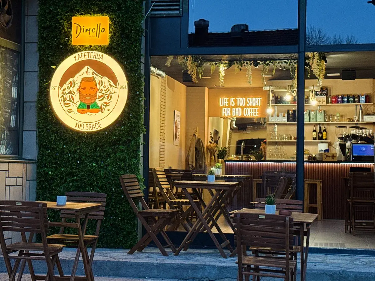 Dimello espresso kafa i moderan brend identitet